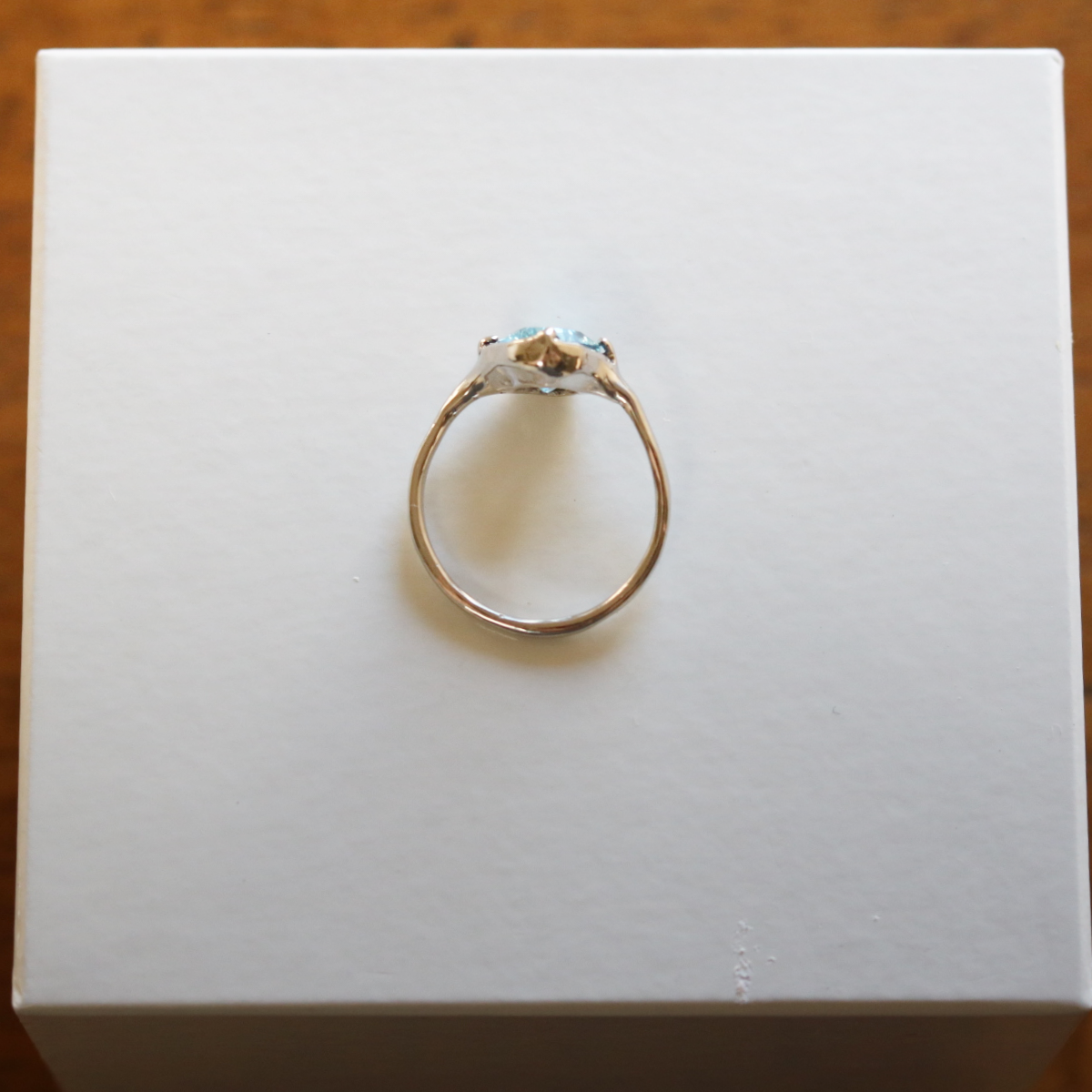 [ One of a kind ] Concave London Blue Topaz / Pt900